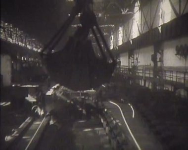 işçiler fabrikada SSCB. Aktüalite.