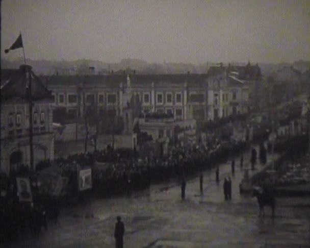 Newsreel, a chronicle of the USSR. Demonstration and parade. — Stock Video