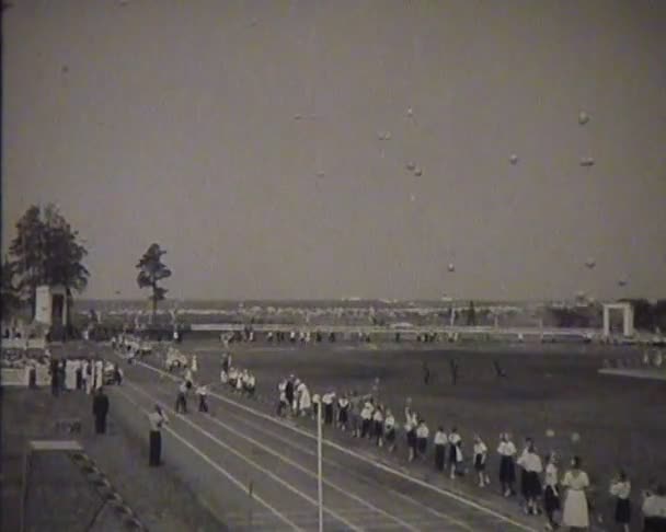 ニュース映画ソビエト連邦で祭りの踊り — ストック動画