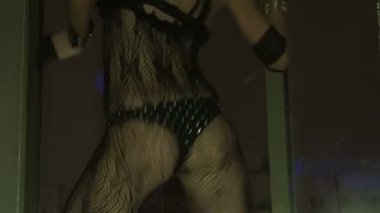 seksi kadın go go dansçı