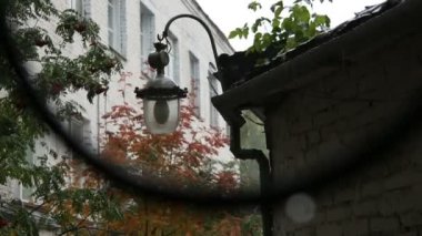 Fener ve yağmur