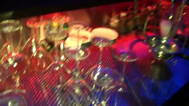 酒吧的眼镜 — 图库视频影像