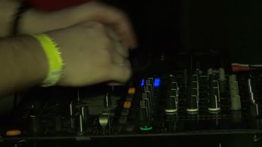 denetim masasında dj