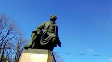 mikhail lomonosov, st. petersburg Anıtı