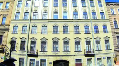 st. Petersburg'da eski bir binanın dış cephe