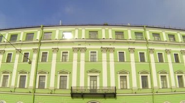 st. Petersburg'da eski bir binanın dış cephe