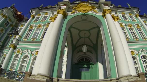 Museo Estatal del Hermitage en San Petersburgo — Vídeo de stock