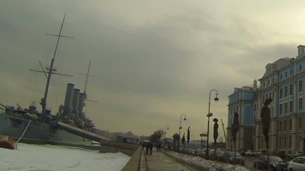 在圣彼得斯堡学校巡洋舰极光和纳希莫 — 图库视频影像