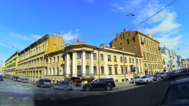 Fachada de un antiguo edificio en San Petersburgo — Vídeos de Stock