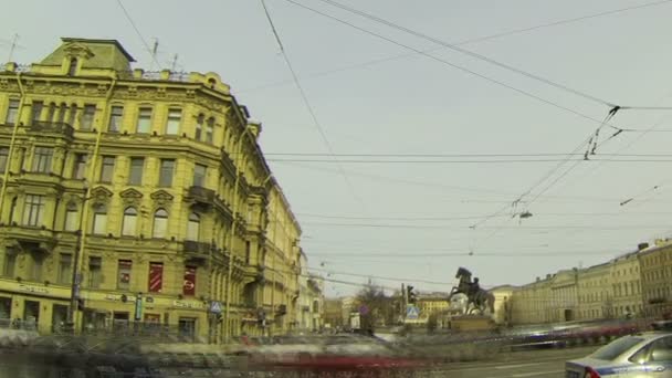 Anichkov bridge in St. Petersburg — Stock Video