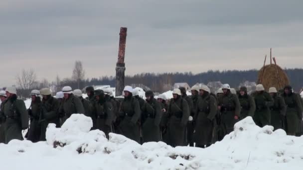 德国士兵在战争中在列宁格勒 — 图库视频影像