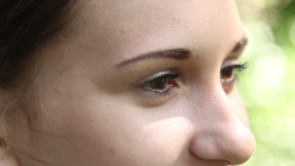 一名年轻女子的眼睛 — 图库视频影像