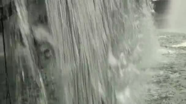 Fountain, waterfall — Stock Video