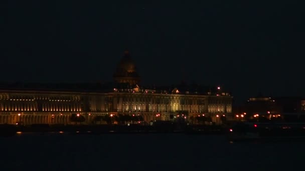 ゲスト裁判所 （偉大な gostiny dvor) では、サンクトペテルブルク, ロシア — ストック動画