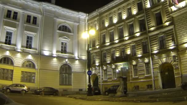 La fachada de un antiguo edificio en San Petersburgo — Vídeo de stock