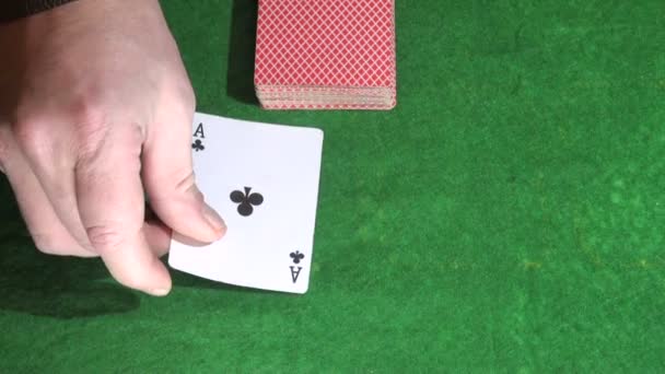 Cards on the green cloth — Stock Video