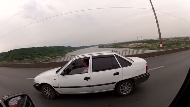 Paseos en coche por carretera — Vídeos de Stock