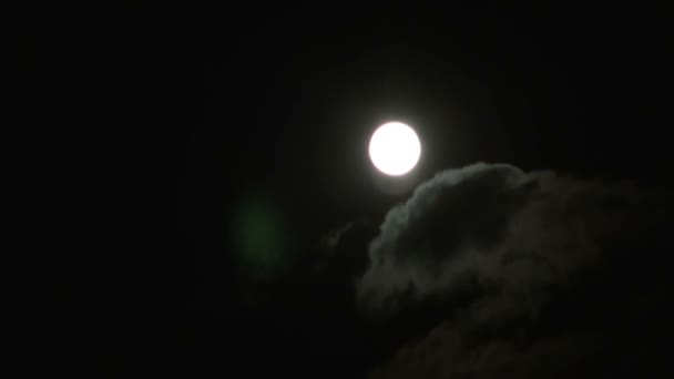 Ay ve bulutlar — Stok video