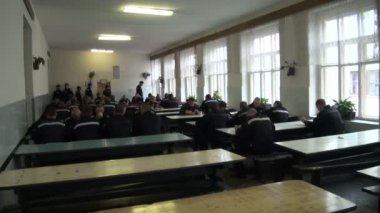 Hapishane kantinde yemek