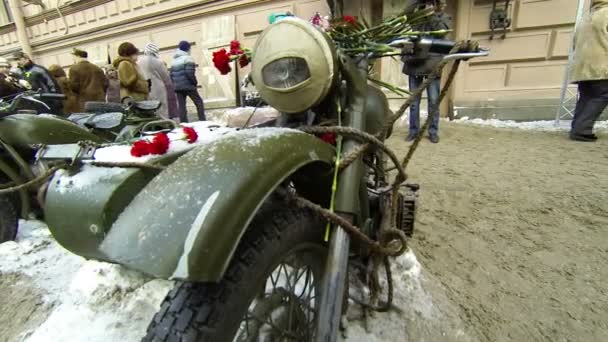 Військових мотоциклі, починаючи з другої світової війни — стокове відео
