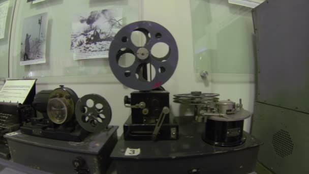 Παλιά τηλεγραφικό. συσκευή αποστολής σημάτων κατά τη διάρκεια του πρώτου παγκόσμιου πολέμου — Αρχείο Βίντεο