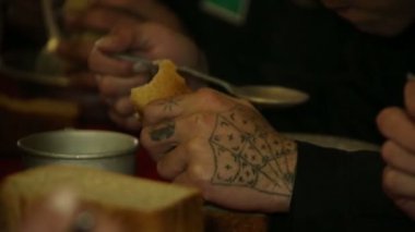 mahkumların yemek alanı