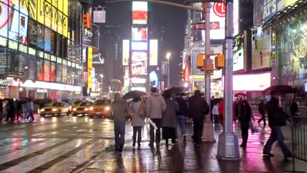 Times square i new york city på natten — Stockvideo
