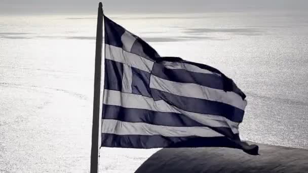 Grekisk flagga vajande i vinden — Stockvideo