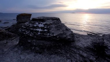 Kireçtaşı ayağı alacakaranlıkta