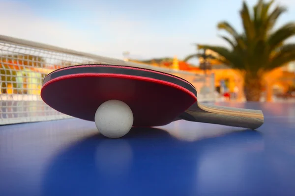 Ping-pong table at luxury hotel — Stock Photo, Image