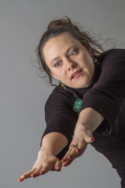 kapmak için ulaşan