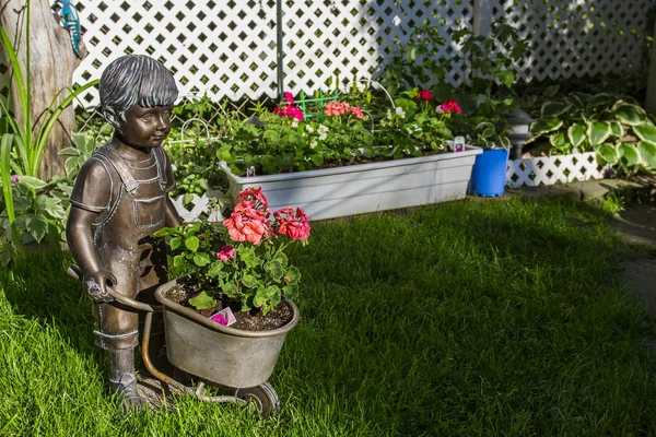 Garden statue — Stock Photo, Image