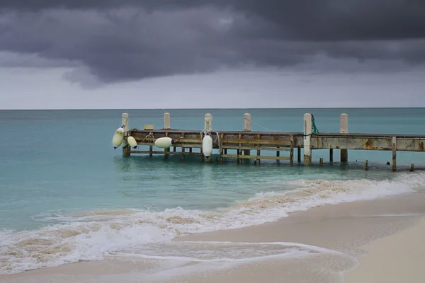 Pier im Ozean — Stockfoto