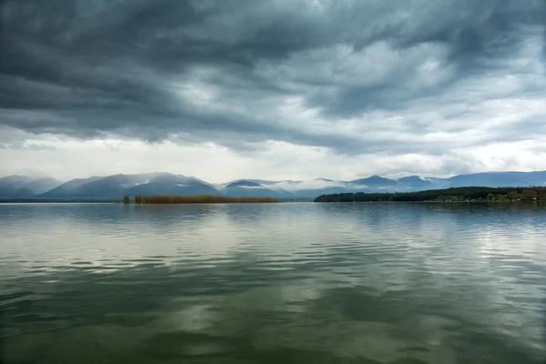 Koprinka 大坝 — 图库照片