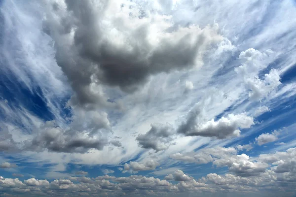 Nuvens Dramáticas Céu Acima Bulgária — Fotografia de Stock