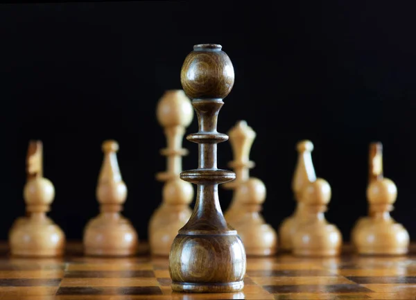Close Wooden Chess Pieces — Fotografia de Stock