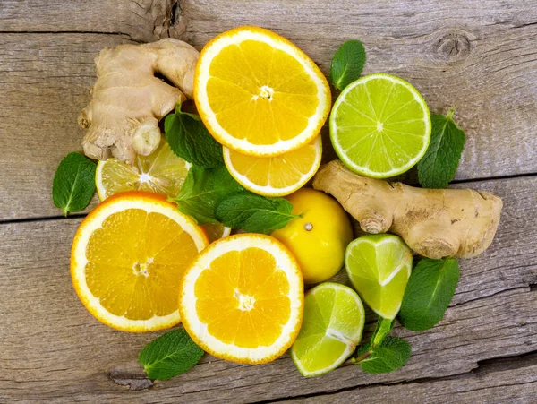 Close Group Citric Fruits Wooden Board — Stock Photo, Image