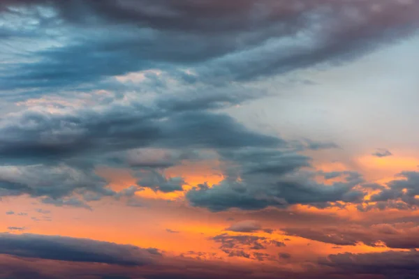 Nuvens Céu Dramáticas Pôr Sol — Fotografia de Stock