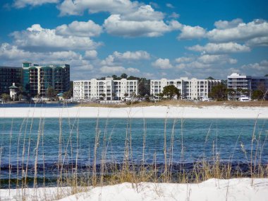 Orange Beach, Alabama, ABD 'deki apartman manzarası