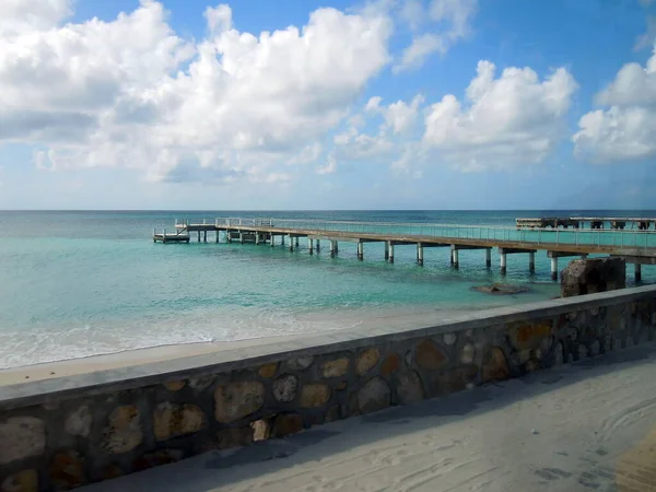 Grand Turk, Turks ve Caicos Adalarındaki rıhtım ve plajlar