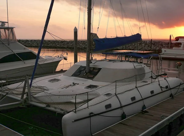 Yachts Amarrés Palafox Pier Avec Coucher Soleil Arrière Plan Pensacola — Photo