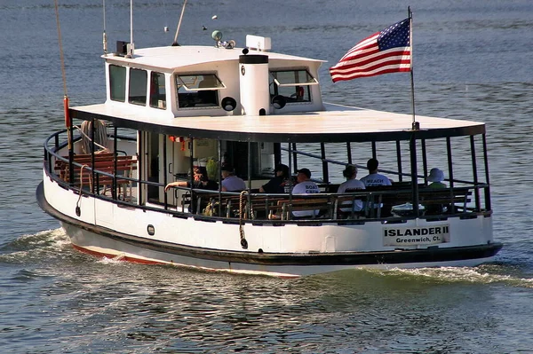 Tour Boat Heading Out Greenwich Harbor Greenwich Connecticut — Stock Photo, Image