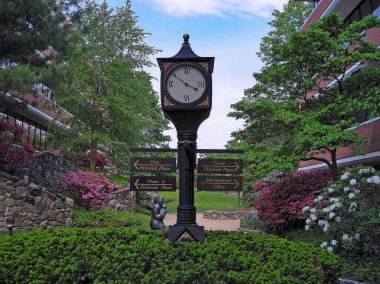 Pickwick Plaza, Greenwich, Connecticut 'taki kasaba saati.