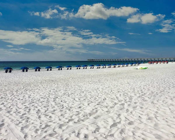 Uzak Mesafede Balıkçı Iskelesi Ile Pensacola Plajı Manzarası Pensacola Florida — Stok fotoğraf