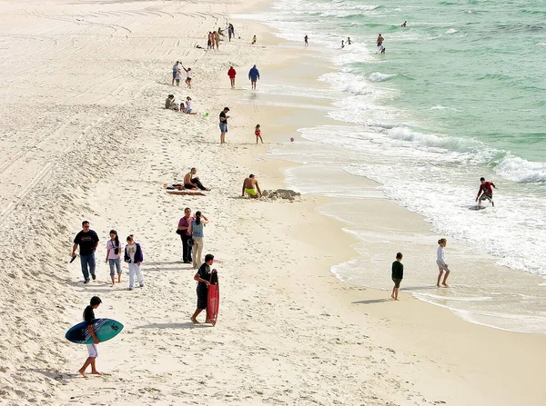 People Walking Water Pensacola Beach Florida —  Fotos de Stock