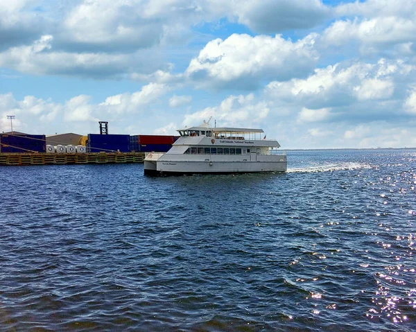 Island Ferry Entering Port Pensacola Pensacola Florida — Stock Photo, Image