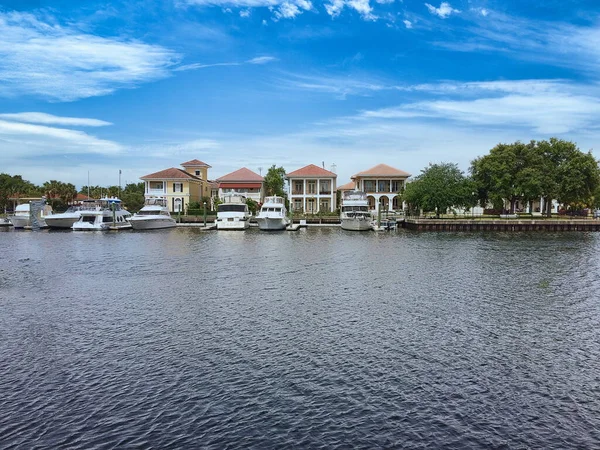 Boote Und Yachten Einem Yachthafen Der Innenstadt Von Pensacola Florida — Stockfoto