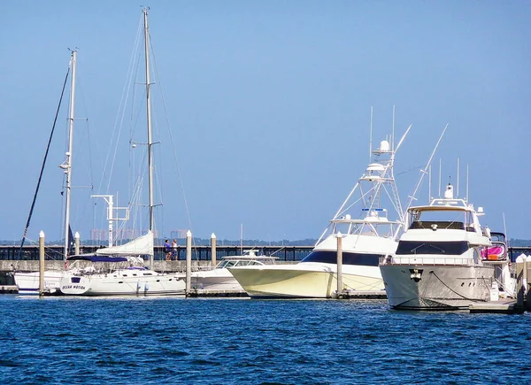 Lodě Kotvící Molu Palafox Pensacola Bay Pensacola Florida — Stock fotografie