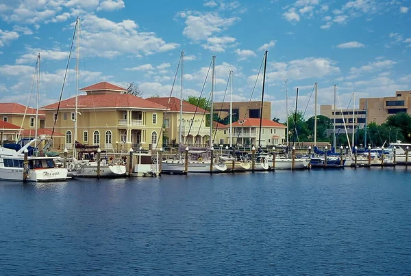 Båtar Och Båtar Dockade Port Royal Pensacola Bay Pensacola Florida — Stockfoto