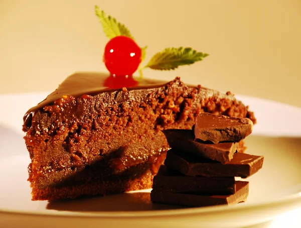 Bir tabak çikolatalı kek.. — Stok fotoğraf